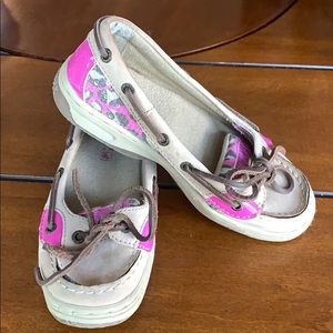 Sperry top siders slip on